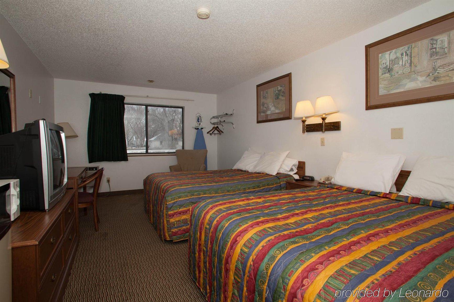 Super 8 By Wyndham Shenandoah Hotell Exteriör bild