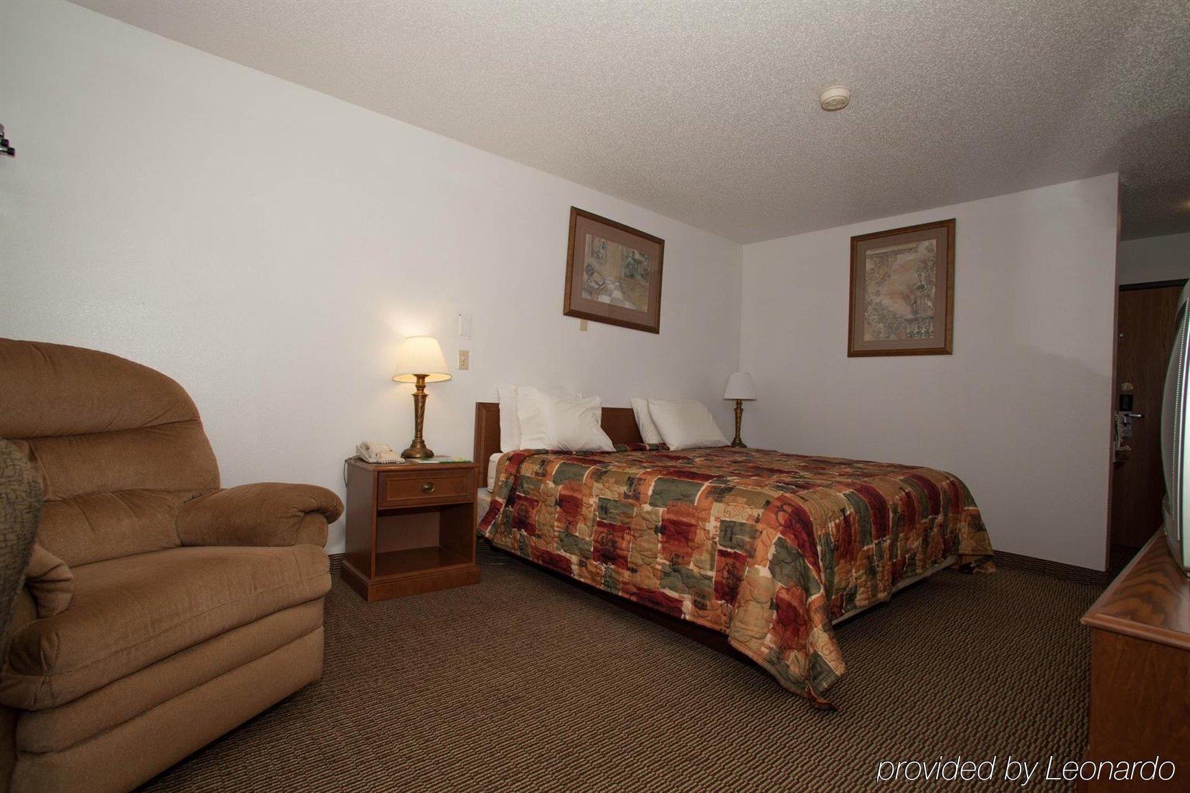Super 8 By Wyndham Shenandoah Hotell Exteriör bild